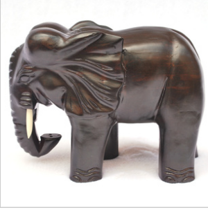 匠心獨(dú)運(yùn) 花梨茶盤與根雕茶具套裝的工藝美學(xué)